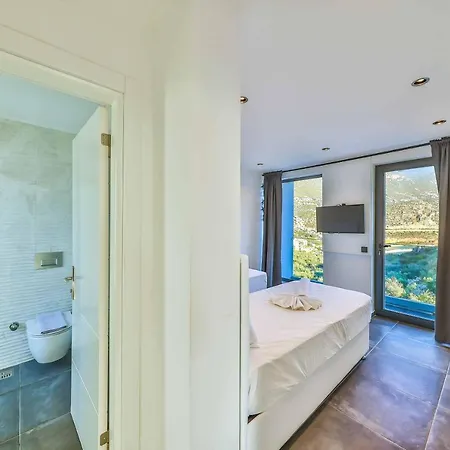 Sloe Villa *