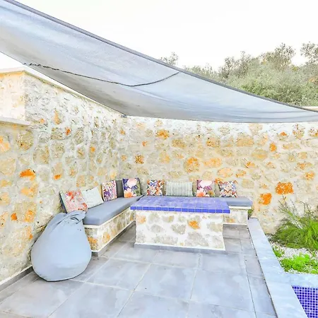 Sloe Villa *